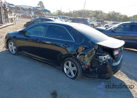 2013 Toyota Camry Se z USA, uszkodzony, nr VIN 4T1BF1FKXDU225607